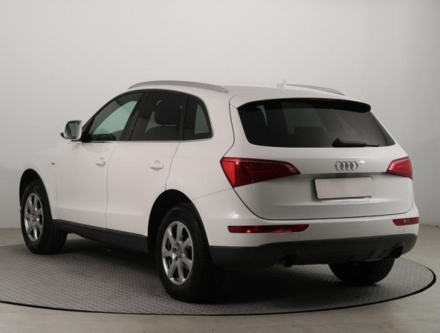 Audi Q5  2.0 TFSI S-Line