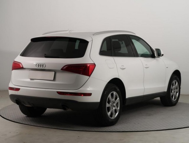 Audi Q5  2.0 TFSI S-Line