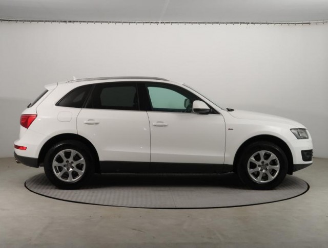 Audi Q5  2.0 TFSI S-Line