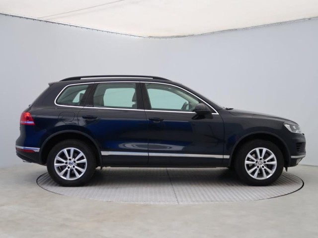 Volkswagen Touareg  3.0 TDI 