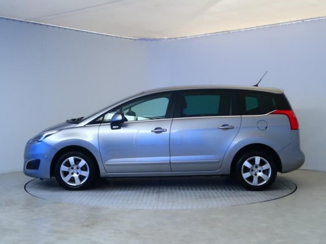 Peugeot 5008  1.6 BlueHDi 