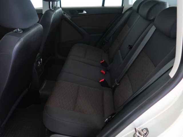 Volkswagen Tiguan  2.0 TDI 