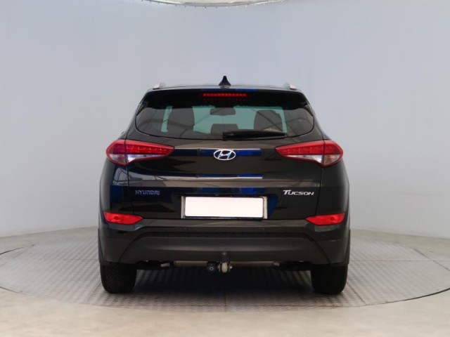 Hyundai Tucson  1.7 CRDi Trikolor