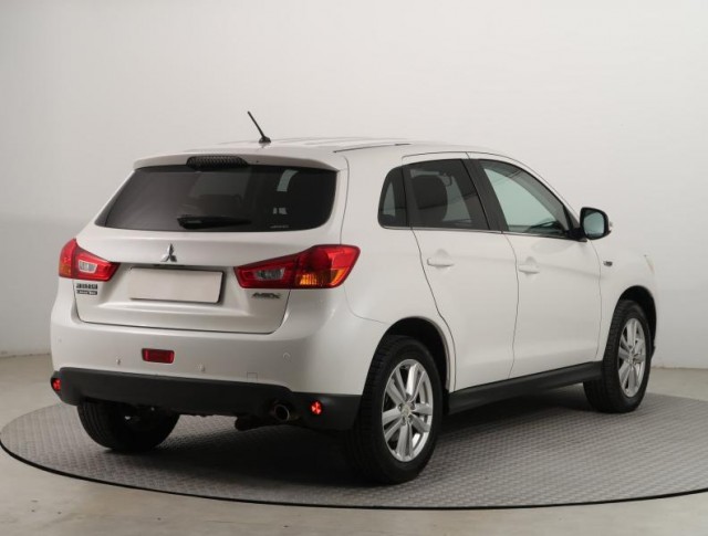 Mitsubishi ASX  1.8 DI-D MIVEC 