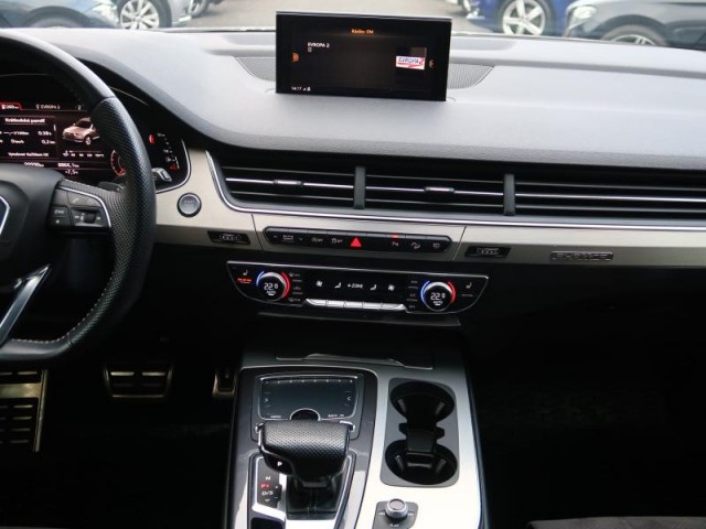 Audi Q7  50 TDI S-Line