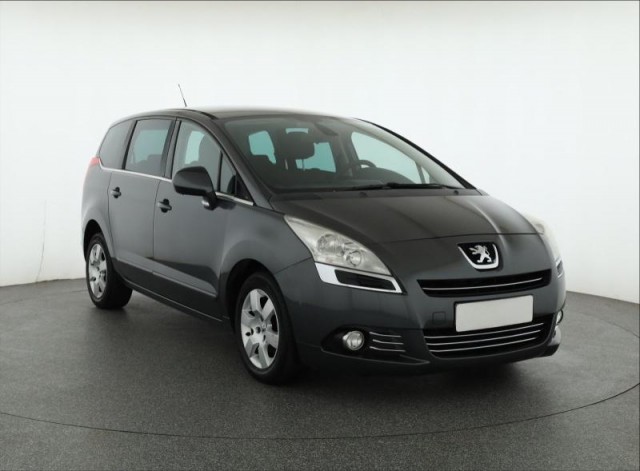 Peugeot 5008  1.6 HDi 