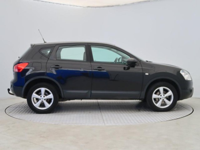 Nissan Qashqai  2.0 dCi 