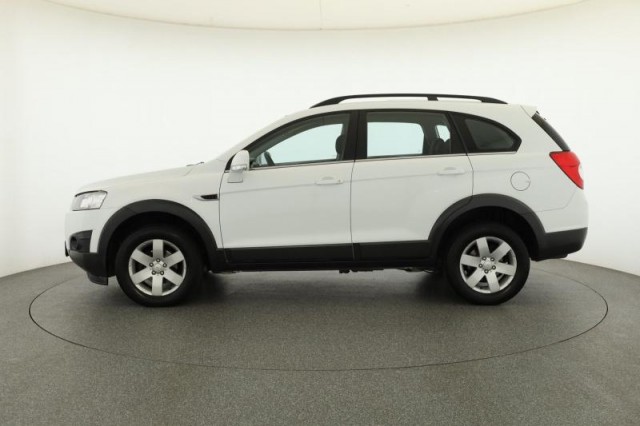 Chevrolet Captiva  2.4 i 