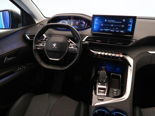 Peugeot 3008  1.5 BlueHDi 