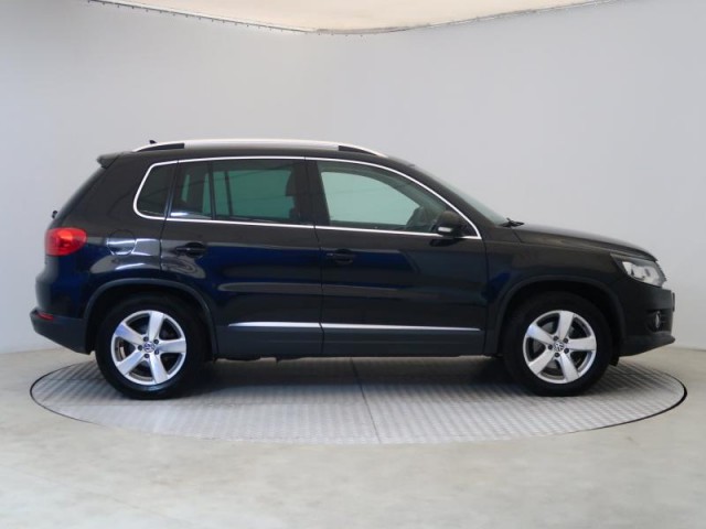 Volkswagen Tiguan  2.0 TDI 