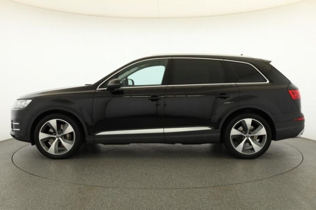 Audi Q7  3.0 TDI 