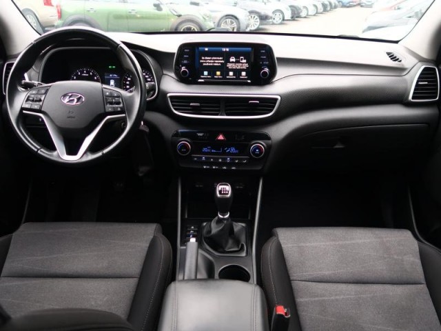 Hyundai Tucson  1.6 GDI Trikolor