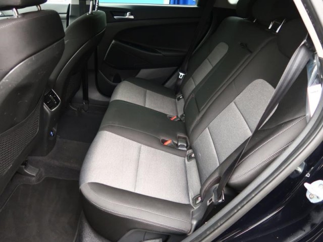 Hyundai Tucson  1.6 GDI Trikolor