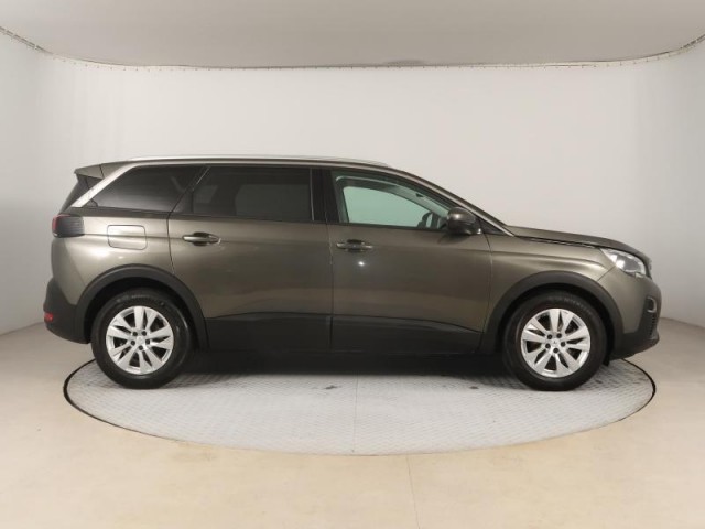 Peugeot 5008  PureTech 130 