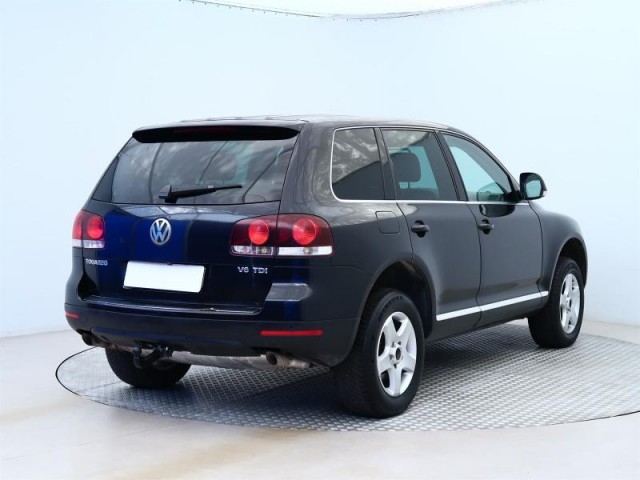 Volkswagen Touareg  3.0 TDI 