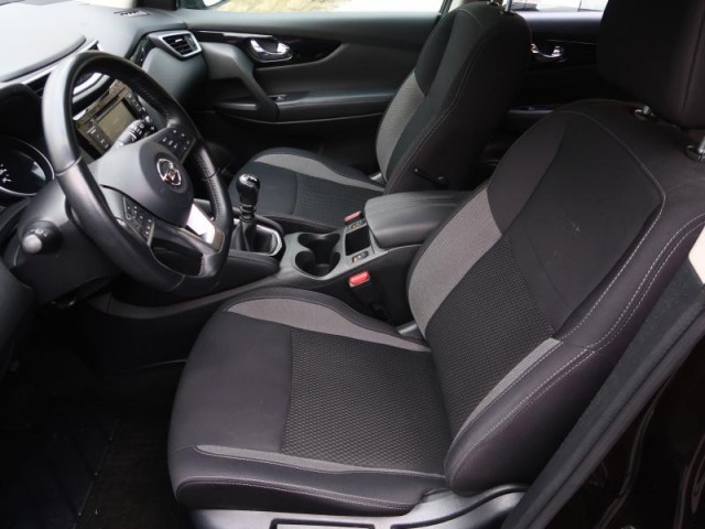 Nissan Qashqai  1.3 DIG-T 