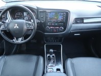 Mitsubishi Outlander  2.2 DI-D 