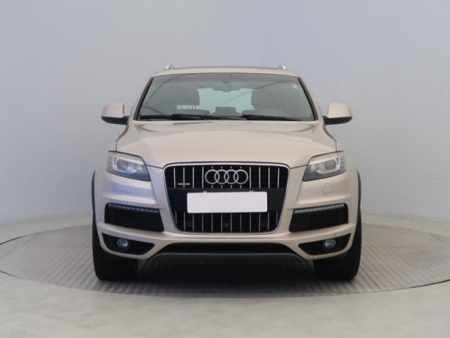 Audi Q7  3.0 TDI S-Line