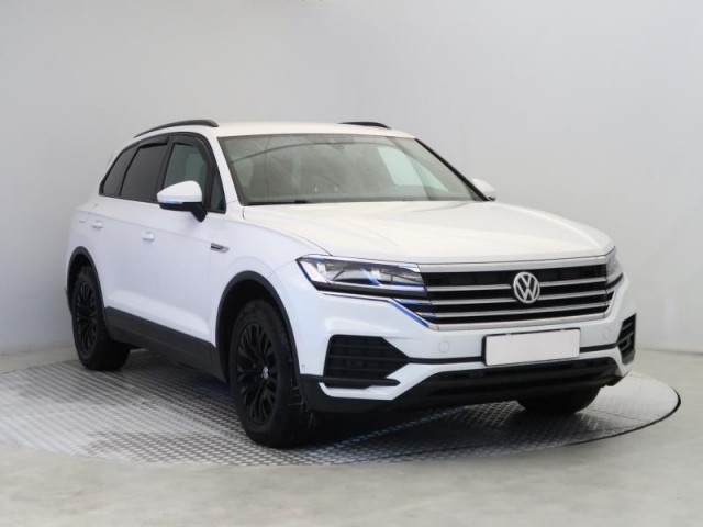 Volkswagen Touareg  3.0 TDI 