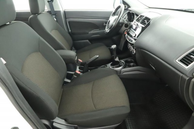 Mitsubishi ASX  1.6 MIVEC 