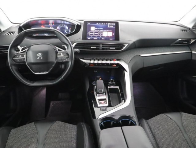 Peugeot 5008  PureTech 130 