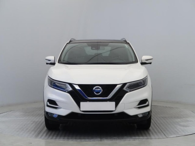 Nissan Qashqai  1.3 DIG-T N-Connecta