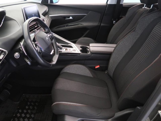 Peugeot 5008  PureTech 130 