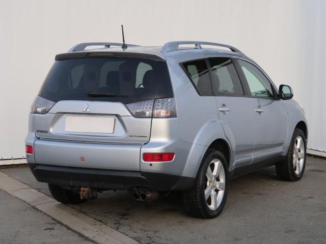 Mitsubishi Outlander  2.0 DI-D 