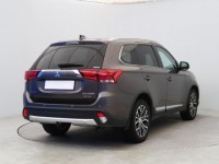 Mitsubishi Outlander  2.2 DI-D Instyle