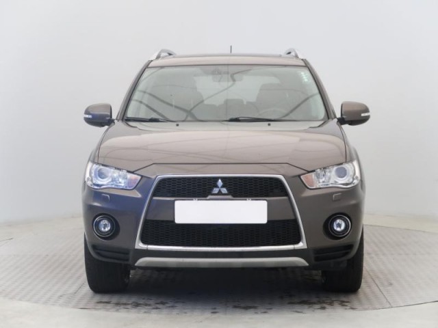 Mitsubishi Outlander  2.2 DI-D 