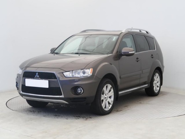 Mitsubishi Outlander  2.2 DI-D 