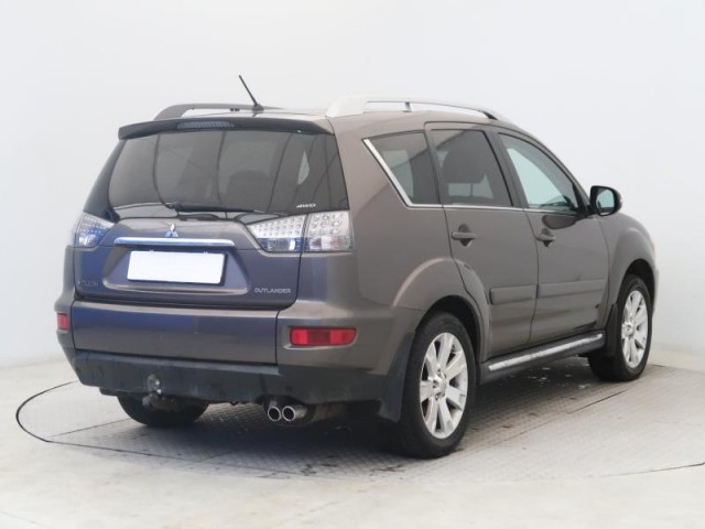 Mitsubishi Outlander  2.2 DI-D 