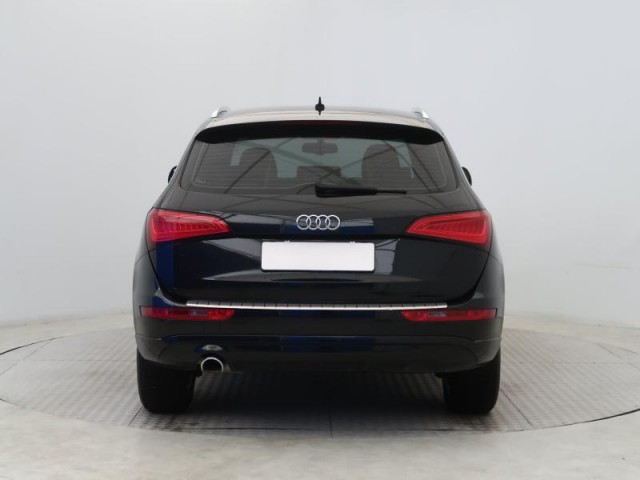 Audi Q5  2.0 TDI 