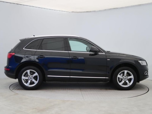 Audi Q5  2.0 TDI 