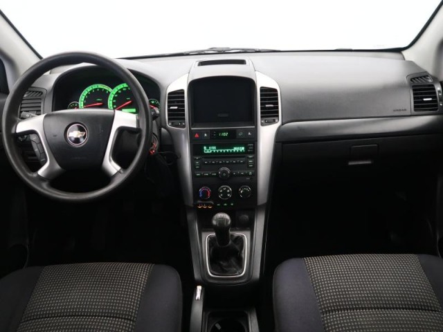 Chevrolet Captiva  2.4 i 