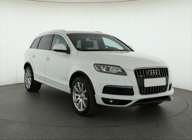 Audi Q7  3.0 TDI S-Line