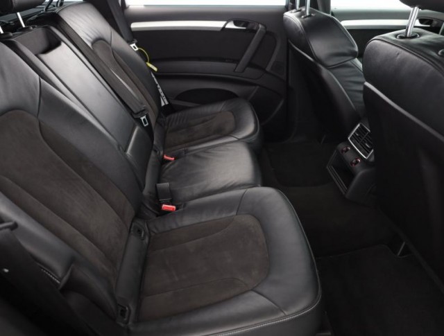 Audi Q7  3.0 TDI S-Line