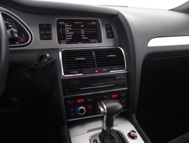 Audi Q7  3.0 TDI S-Line