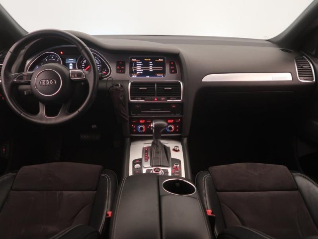 Audi Q7  3.0 TDI S-Line