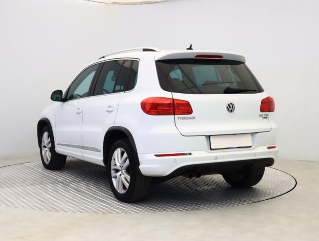 Volkswagen Tiguan  2.0 TDI Sport