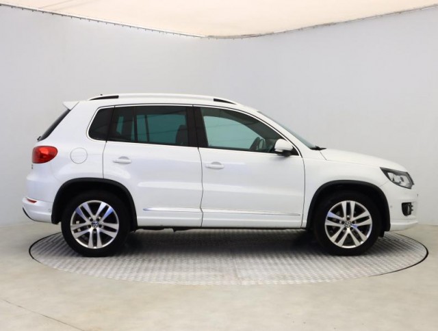 Volkswagen Tiguan  2.0 TDI Sport