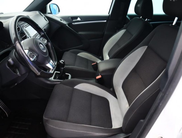 Volkswagen Tiguan  2.0 TDI Sport