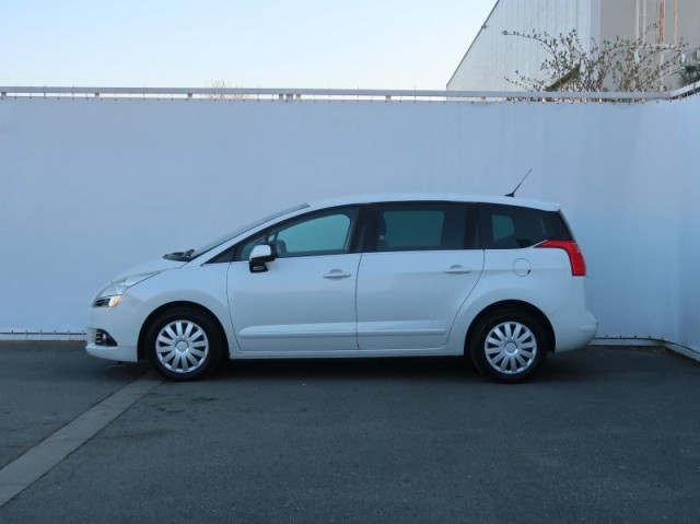 Peugeot 5008  1.6 HDi 