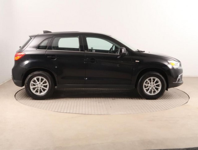 Mitsubishi ASX  1.6 MIVEC 