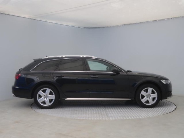 Audi A6 Allroad  3.0 TDI 