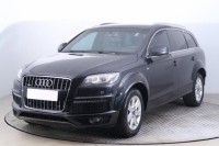 Audi Q7  3.0 TDI 
