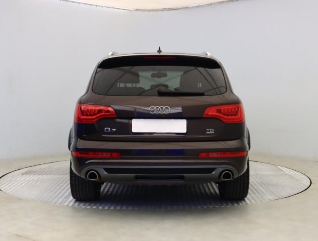 Audi Q7  3.0 TDI S-Line