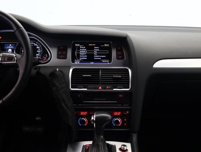 Audi Q7  3.0 TDI S-Line