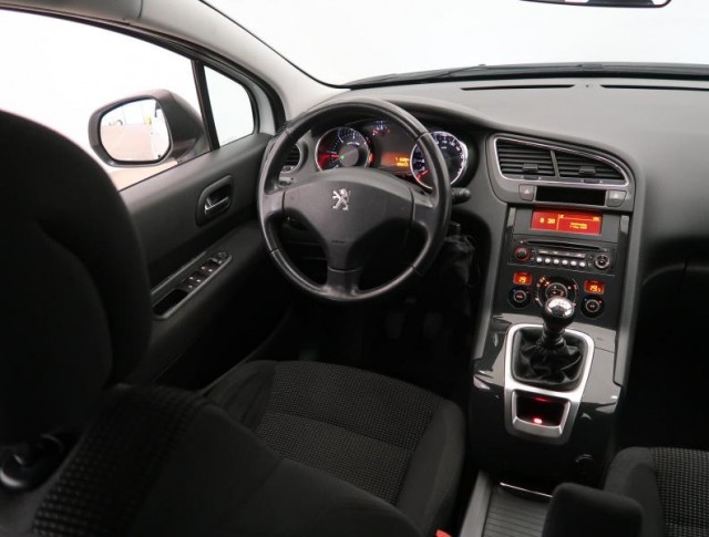 Peugeot 5008  2.0 HDI Active