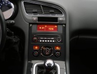 Peugeot 5008  2.0 HDI Active